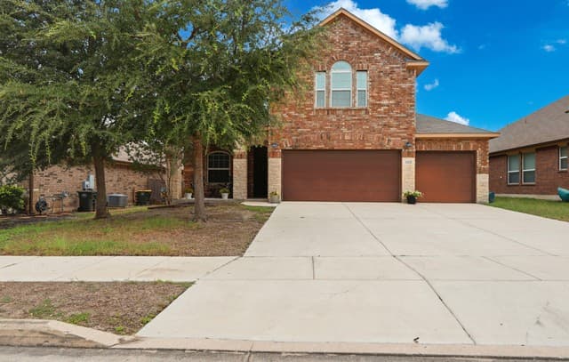 4-bedroom rental at 2925 Mistywood Ln in Schertz, TX — photo 1