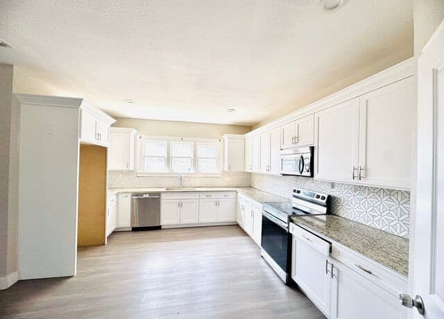 3-bedroom rental at 614 Cumberland Rd in San Antonio, TX — photo 4