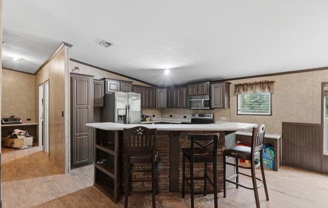 4-bedroom rental at 119 Avery Dr in Somerset, TX — photo 2