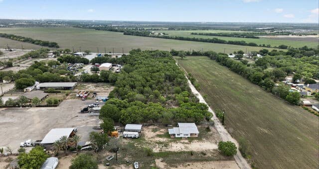 rental at 12145 Fischer Rd in Von Ormy, TX — photo 2