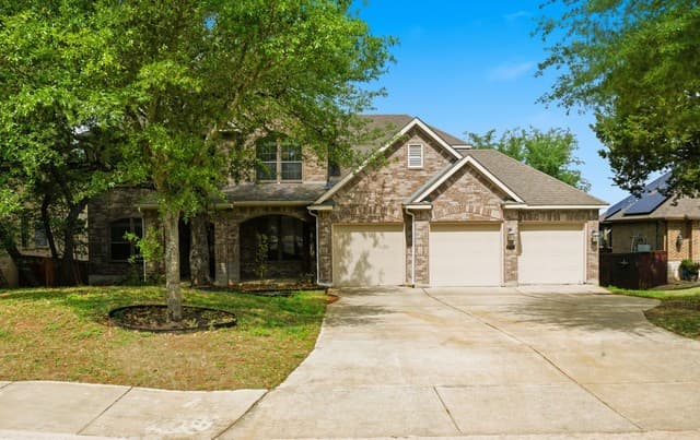 5-bedroom rental at 3751 Sunset Clf in San Antonio, TX — photo 1