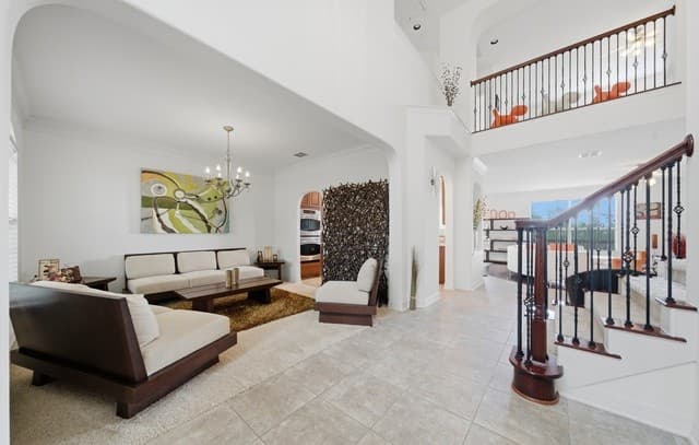 5-bedroom rental at 3751 Sunset Clf in San Antonio, TX — photo 5