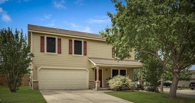 3-bedroom rental at 8422 Parkdale in San Antonio, TX — photo 1