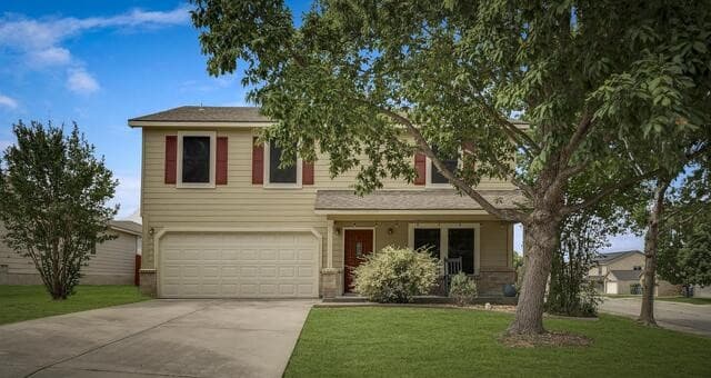 3-bedroom rental at 8422 Parkdale in San Antonio, TX — photo 2