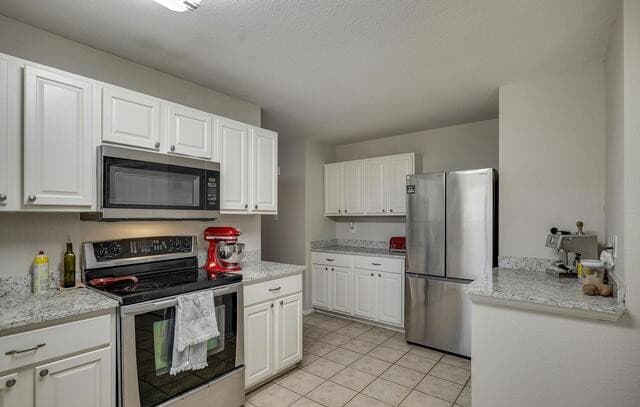 3-bedroom rental at 8422 Parkdale in San Antonio, TX — photo 5