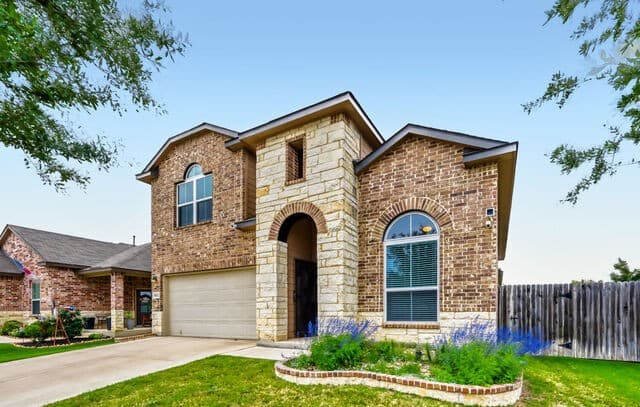 4-bedroom rental at 9602 Bicknell Sedge in San Antonio, TX — photo 1