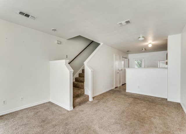 2-bedroom rental at 211 Autumn Pass Unit 211 in San Antonio, TX — photo 3