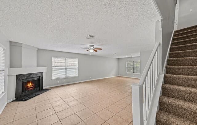 4-bedroom rental at 10215 Arbor Blf in San Antonio, TX — photo 4