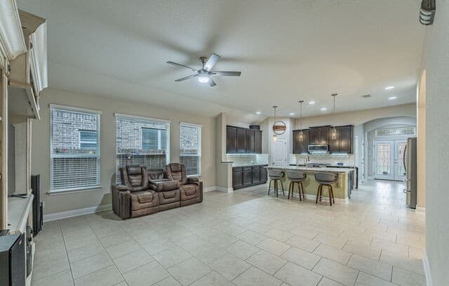 4-bedroom rental at 12119 Coxs Alley in San Antonio, TX — photo 2