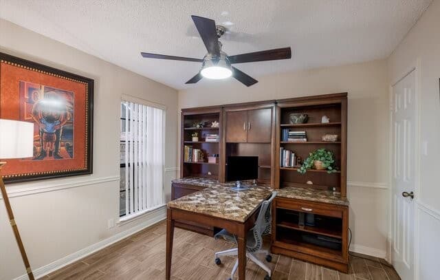 3-bedroom rental at 4402 Bending Oak in San Antonio, TX — photo 3