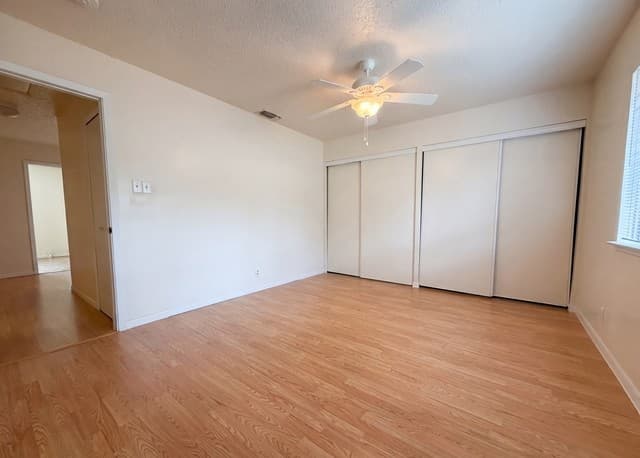 3-bedroom rental at 528 Pecan Dr in Schertz, TX — photo 4