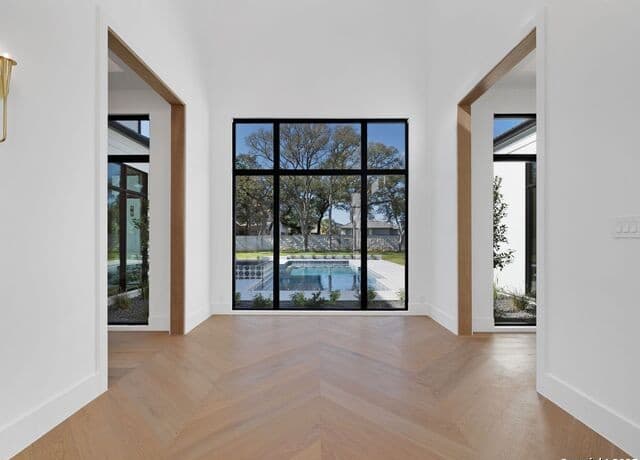 5-bedroom rental at 116 Whittingham Rd in Shavano Park, TX — photo 5