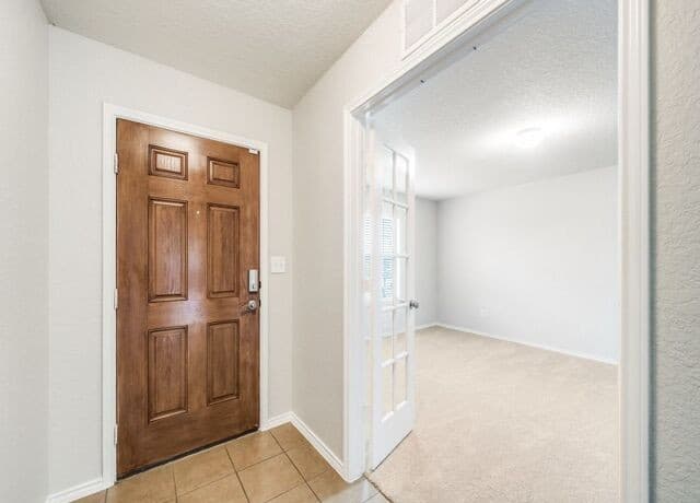 3-bedroom rental at 3711 Indian Hls in Schertz, TX — photo 3
