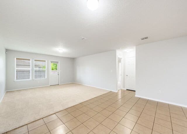 3-bedroom rental at 3711 Indian Hls in Schertz, TX — photo 4