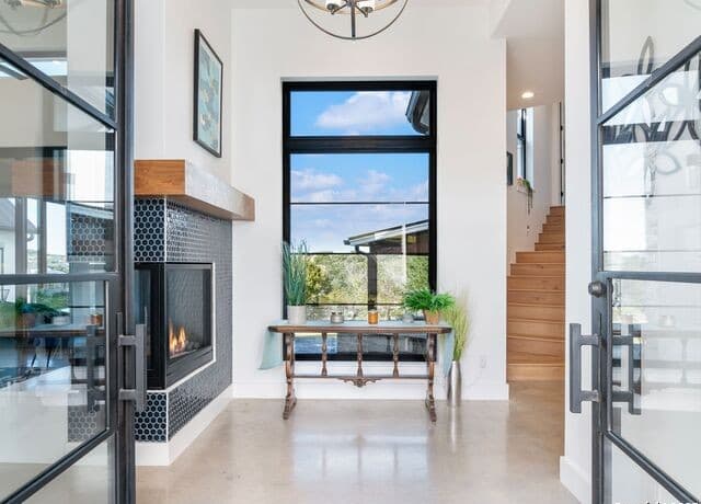 5-bedroom rental at 10803 Nina Ridge in San Antonio, TX — photo 4