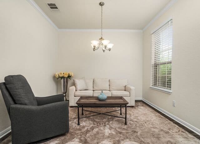 3-bedroom rental at 6622 Winding Farm in San Antonio, TX — photo 5