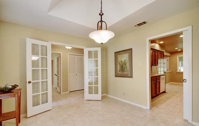 3-bedroom rental at 2206 Blueberry Hill St in San Antonio, TX — photo 4