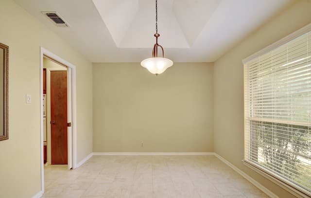 3-bedroom rental at 2206 Blueberry Hill St in San Antonio, TX — photo 5