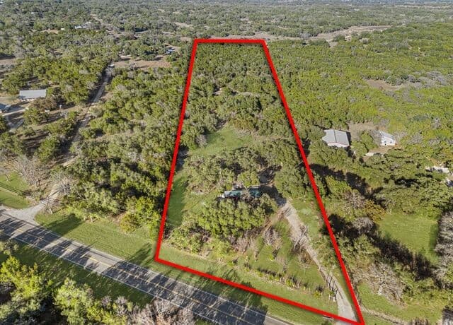 rental at 5387 Ranch Road 32 in Blanco, TX — photo 1