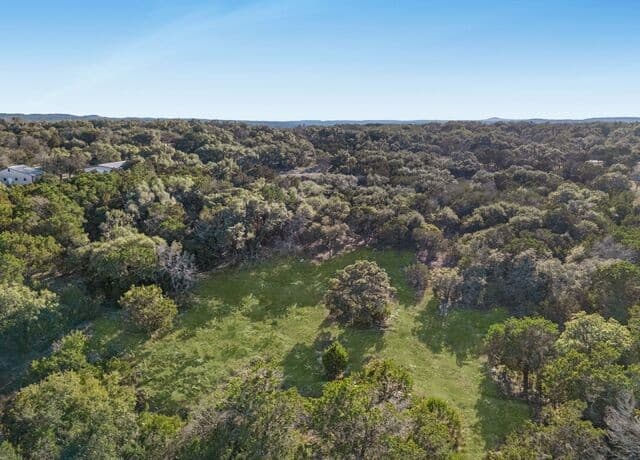 rental at 5387 Ranch Road 32 in Blanco, TX — photo 4