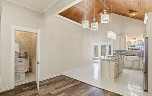 3-bedroom rental at 202 Helena in San Antonio, TX — photo 5
