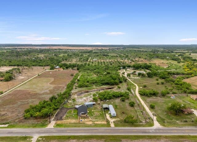 rental at 17272 Fm 463 in Natalia, TX — photo 1