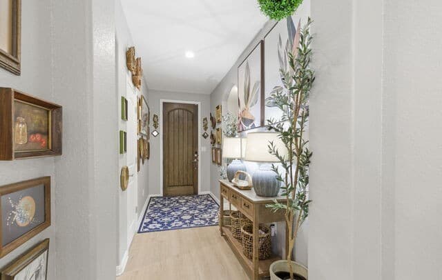 4-bedroom rental at 238 Iron Gate in Pleasanton, TX — photo 5