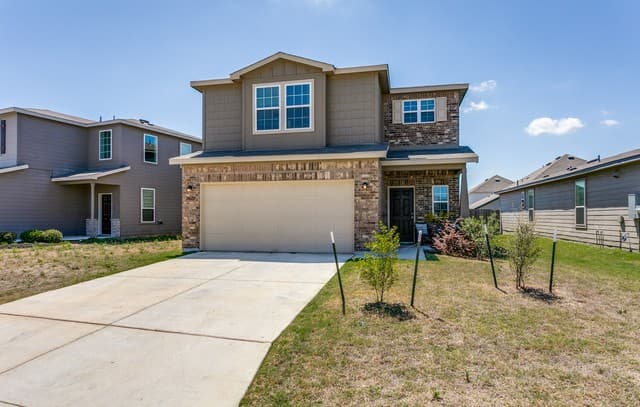 4-bedroom rental at 10628 Rayburn Lndg in San Antonio, TX — photo 2