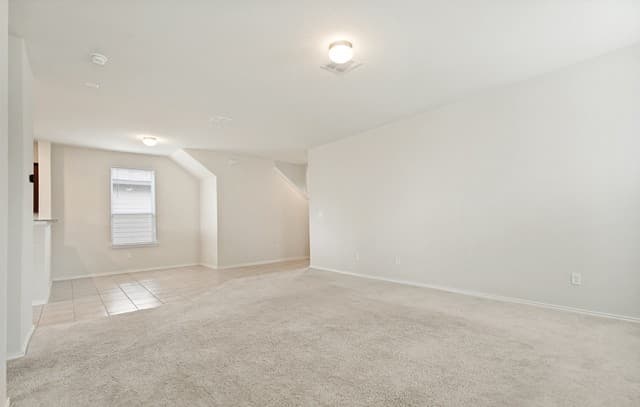 4-bedroom rental at 10628 Rayburn Lndg in San Antonio, TX — photo 5