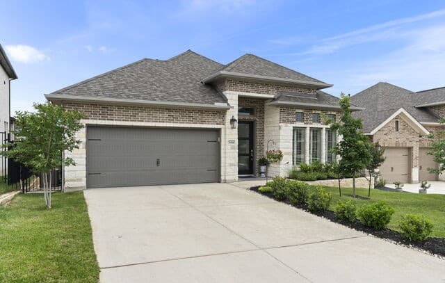4-bedroom rental at 24066 Sidehill Lie in San Antonio, TX — photo 3