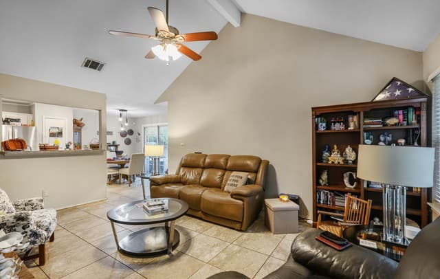2-bedroom rental at 3311 Stoney Star in San Antonio, TX — photo 3