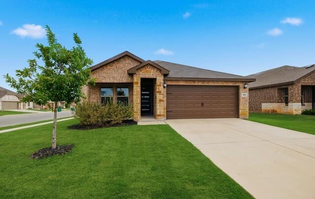 4-bedroom rental at 3000 Toscana Way in Schertz, TX — photo 3