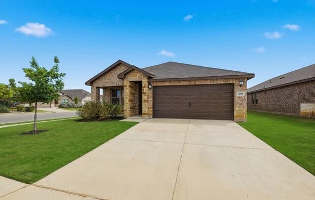 4-bedroom rental at 3000 Toscana Way in Schertz, TX — photo 4
