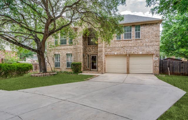 5-bedroom rental at 1643 Bold Cypress in Schertz, TX — photo 1