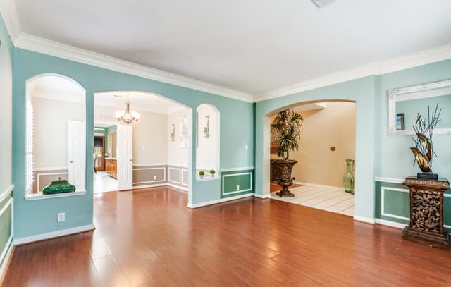 5-bedroom rental at 1643 Bold Cypress in Schertz, TX — photo 4
