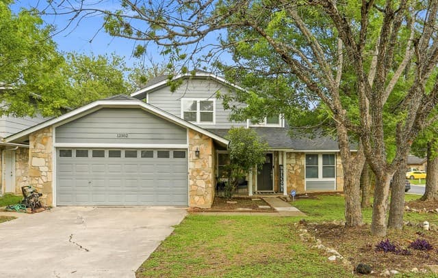 4-bedroom rental at 12302 Capeswood in San Antonio, TX — photo 1
