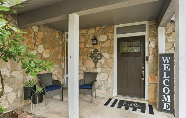 4-bedroom rental at 12302 Capeswood in San Antonio, TX — photo 4