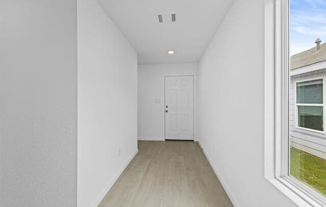 3-bedroom rental at 12819 Kathleen St in St Hedwig, TX — photo 3