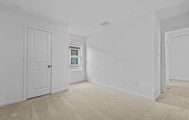 4-bedroom rental at 12619 Kathleen St in St Hedwig, TX — photo 5