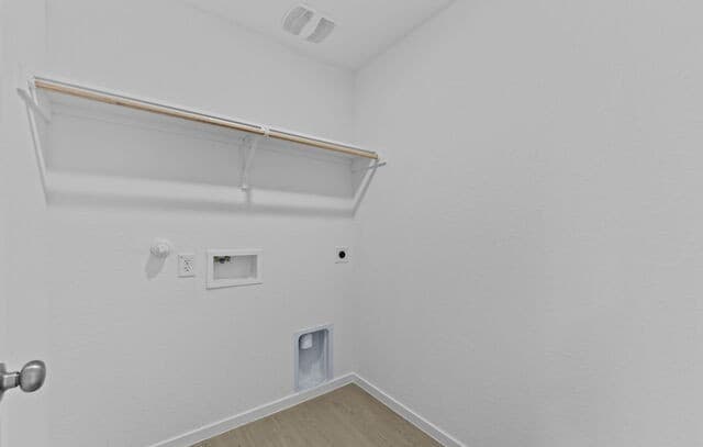 3-bedroom rental at 12719 Kathleen St in St Hedwig, TX — photo 5