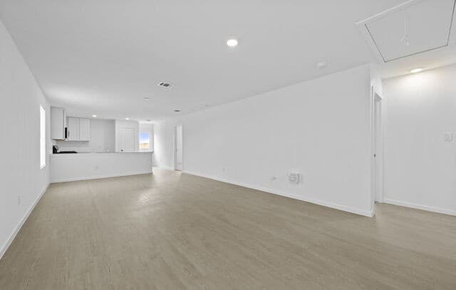 3-bedroom rental at 12731 Kathleen St in St Hedwig, TX — photo 3