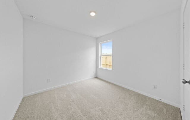 4-bedroom rental at 12811 Kathleen St in St Hedwig, TX — photo 5