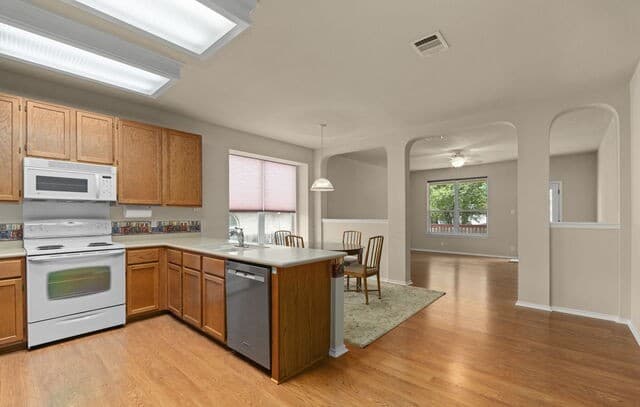 3-bedroom rental at 4607 Tanner Peak in San Antonio, TX — photo 5
