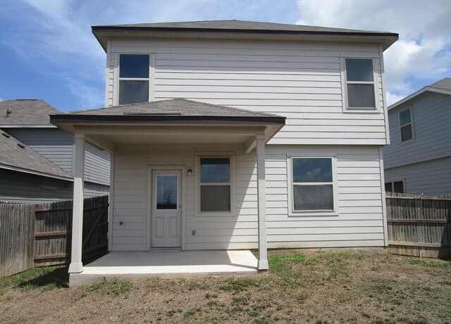 4-bedroom rental at 2434 Pink Pearl Dr in San Antonio, TX — photo 2