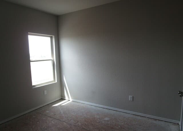 4-bedroom rental at 2434 Pink Pearl Dr in San Antonio, TX — photo 5
