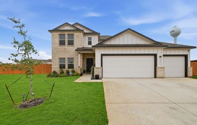 4-bedroom rental at 12319 Sunshine Hill in Atascosa, TX — photo 1