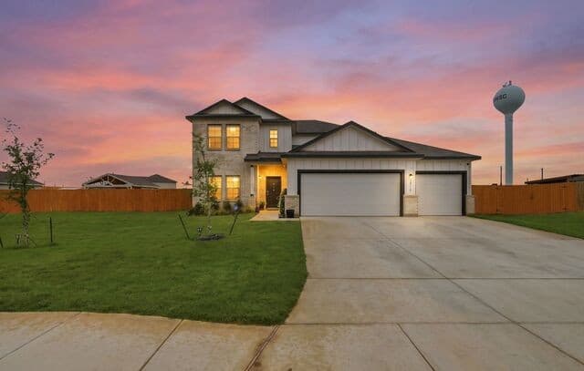 4-bedroom rental at 12319 Sunshine Hill in Atascosa, TX — photo 2