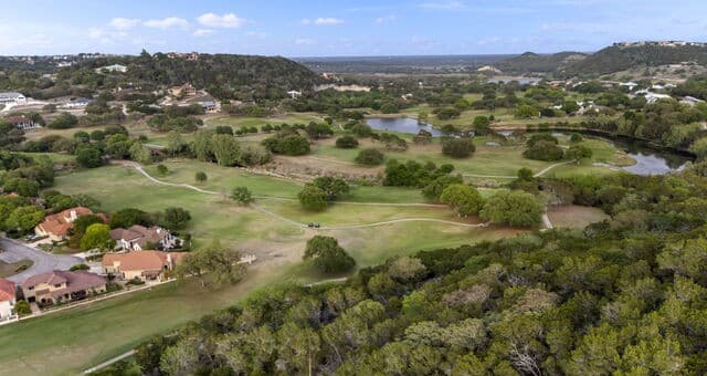 rental at 4 & 5 Tapatio Dr W in Boerne, TX — photo 4