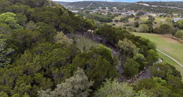 rental at 4 & 5 Tapatio Dr W in Boerne, TX — photo 5
