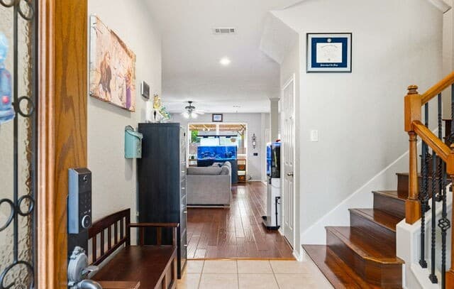 5-bedroom rental at 3526 Mendocino Park in San Antonio, TX — photo 4